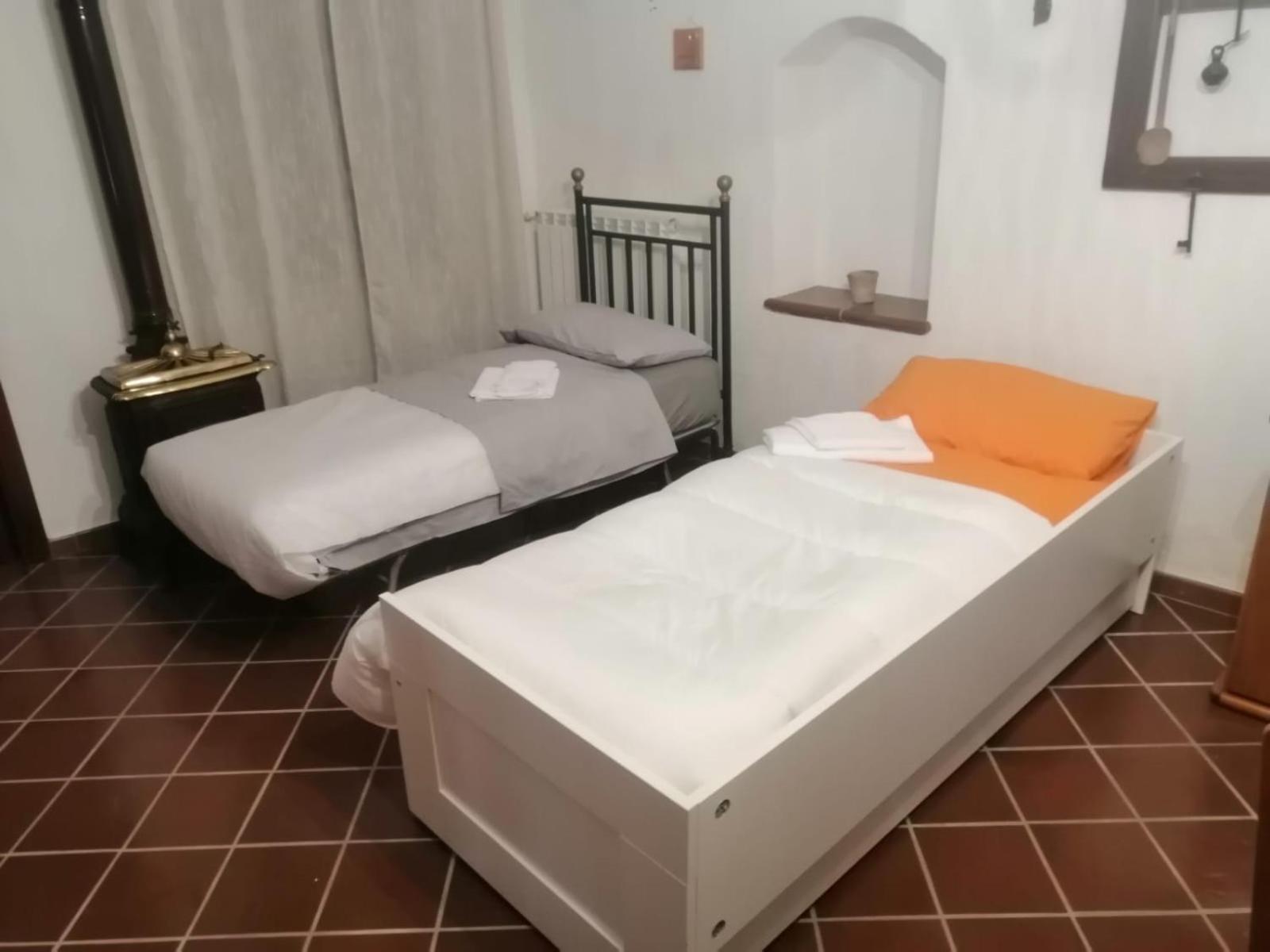 Country Chic Antico Casale - Piscina Idromassaggio Lettini, Solarium, Cinema Experience, Wifi, Parcheggio * Caiazzo