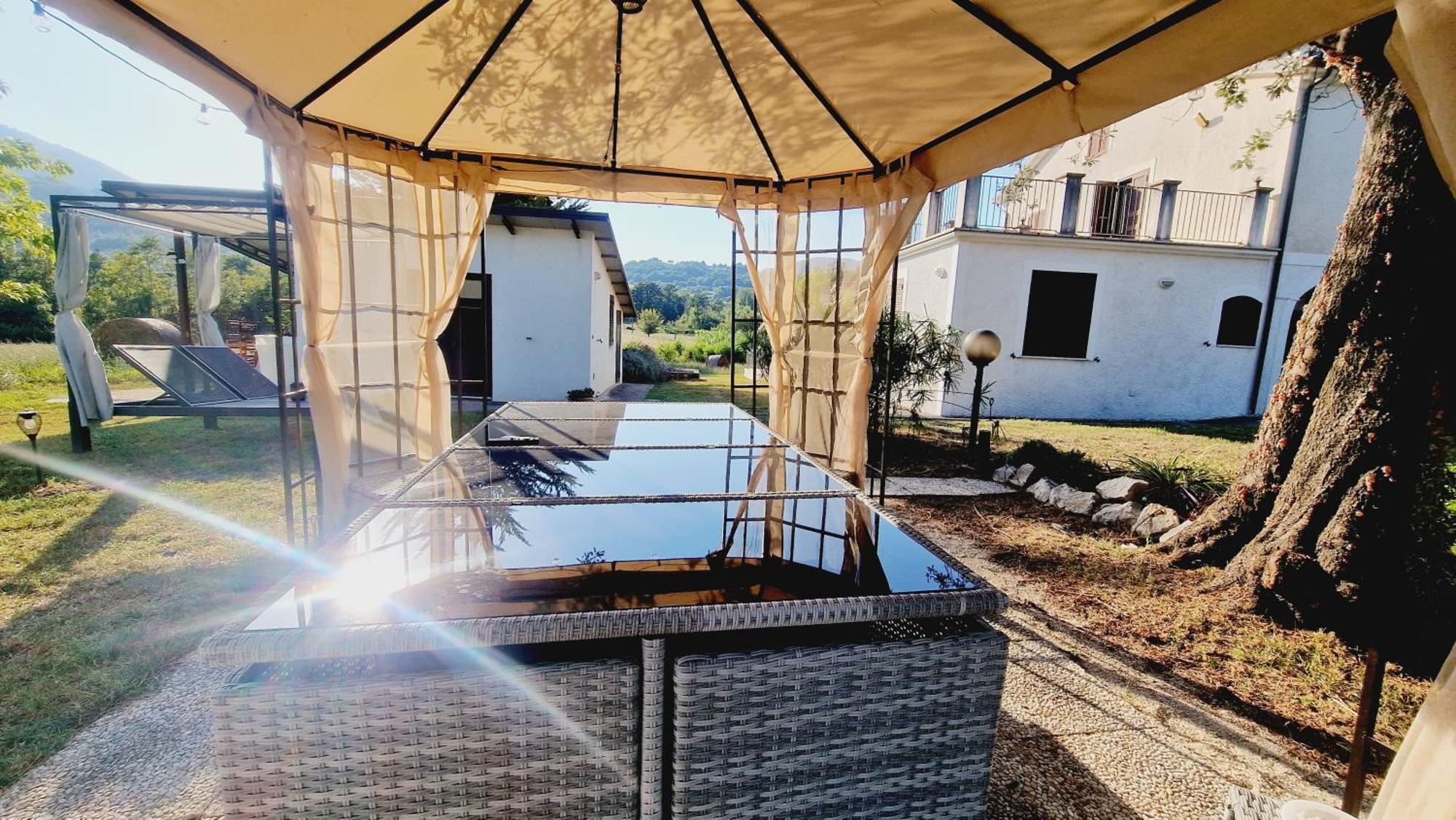 Country Chic Antico Casale - Piscina Idromassaggio Lettini, Solarium, Cinema Experience, Wifi, Parcheggio Caiazzo