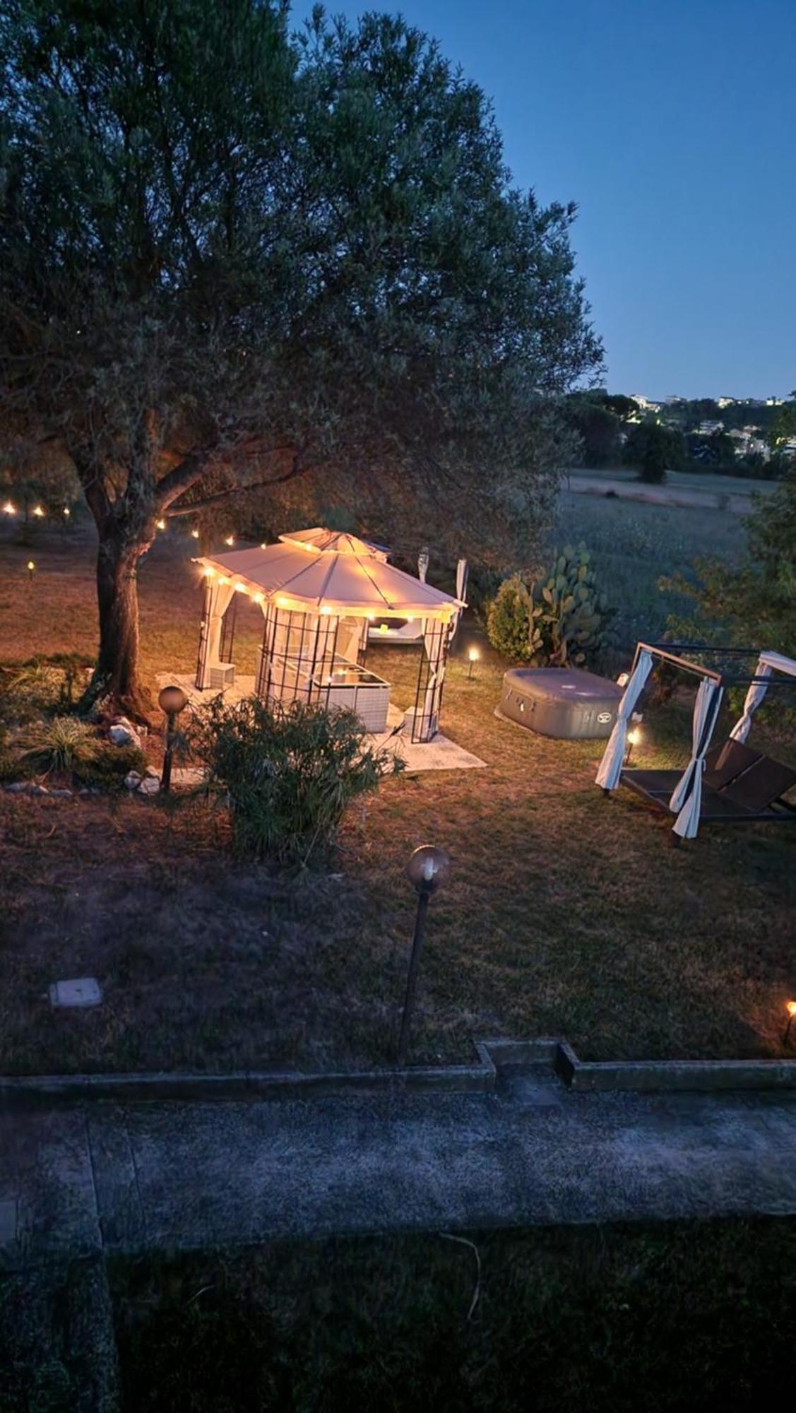 Apartment Country Chic Antico Casale - Piscina Idromassaggio Lettini, Solarium, Cinema Experience, Wifi, Parcheggio *